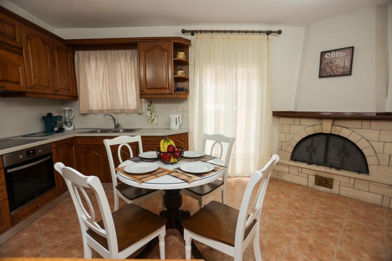 Yiasemi Maison * Alepou