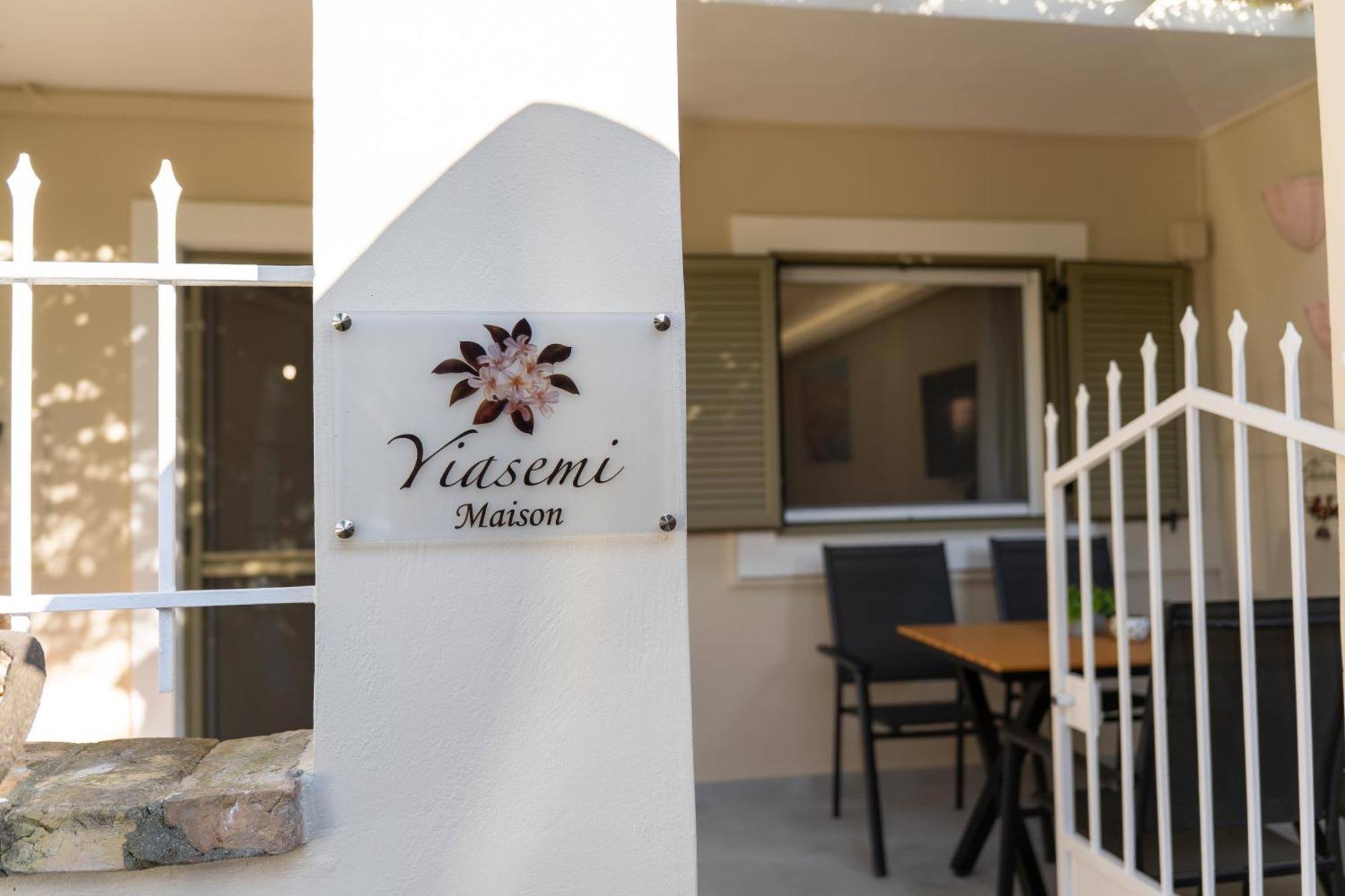 Yiasemi Maison Alepou